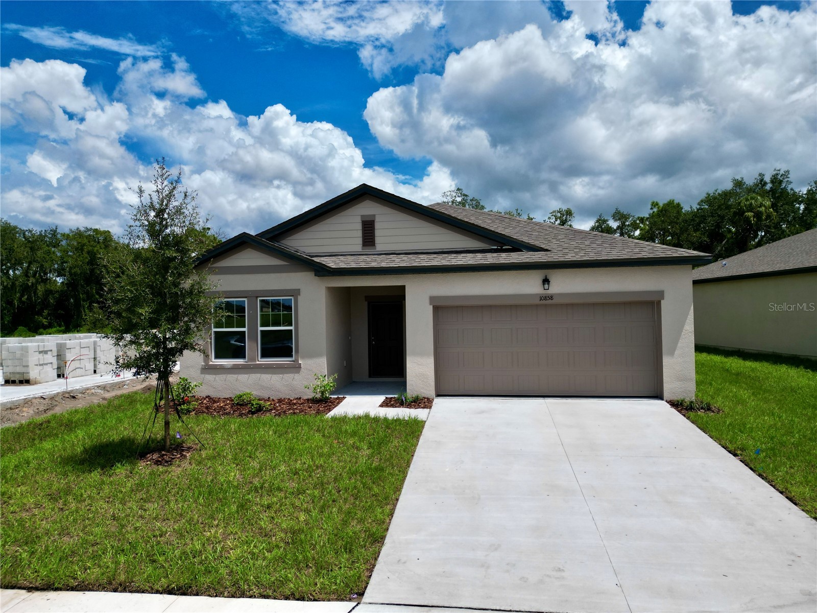 10858 CURVING CREEK LOOP