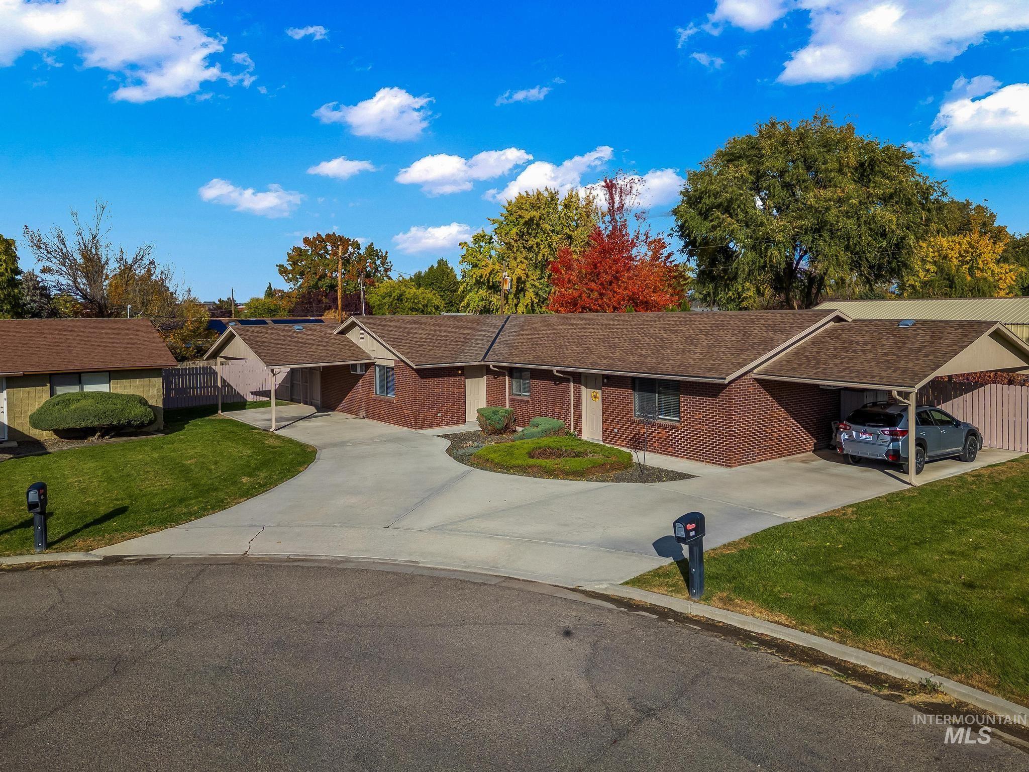 210 N Park Ave, Fruitland ID 83619