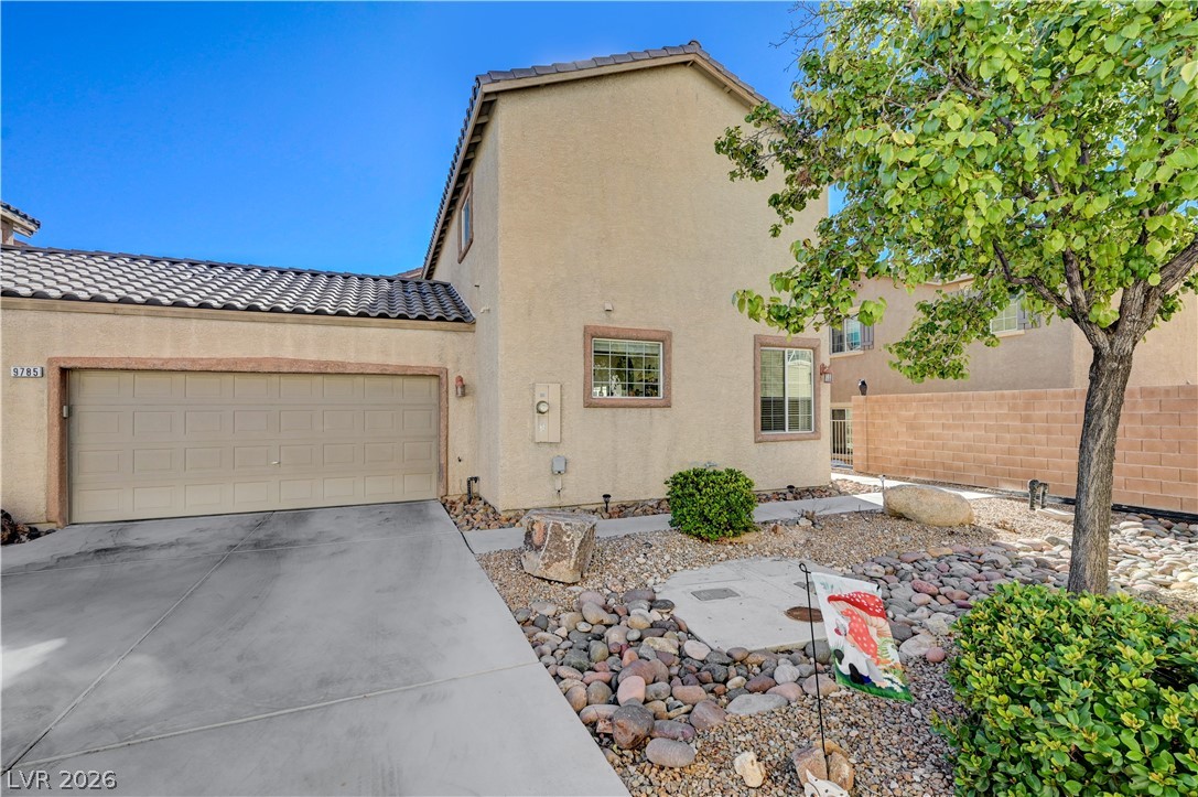 9785 Spinnaker Creek Avenue