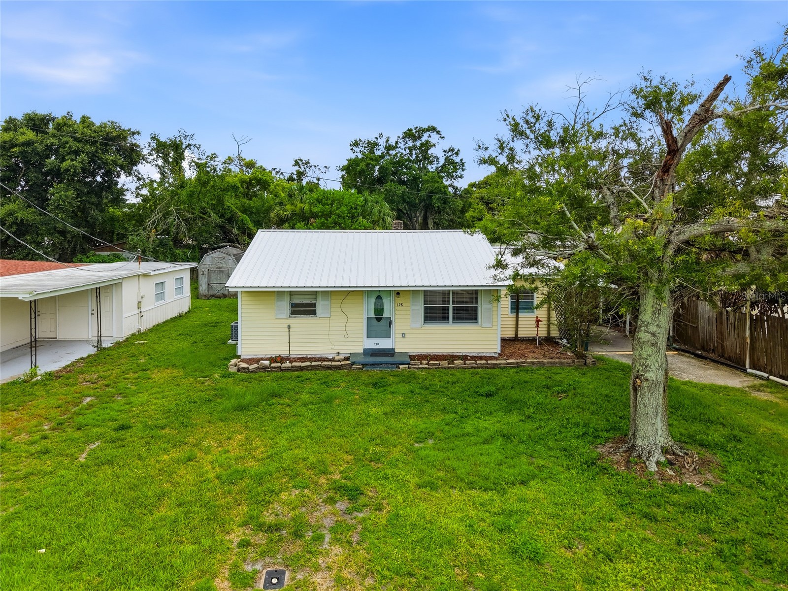 128 NW 10TH DRIVE