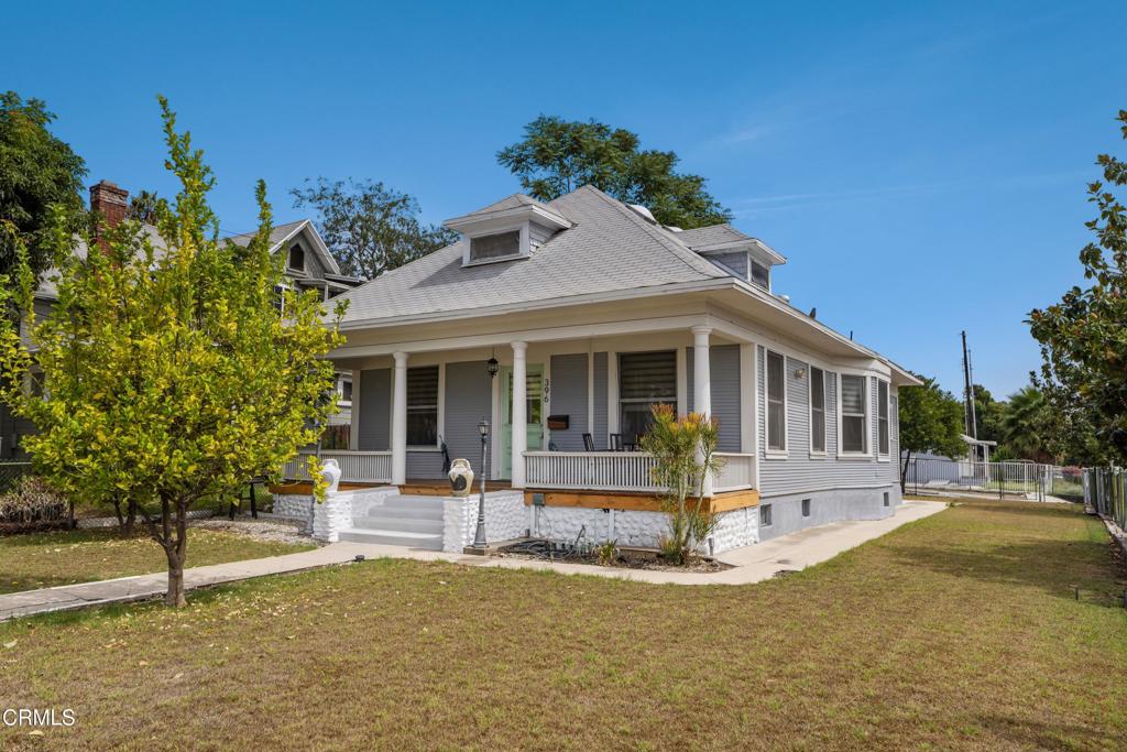 396 N Summit Avenue