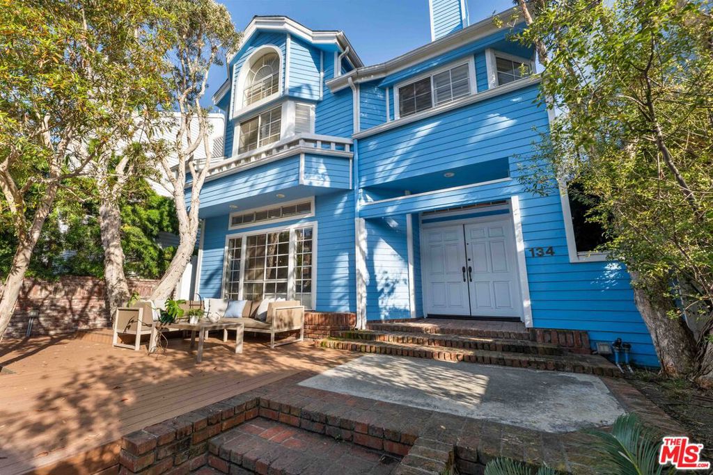 134 Roma Court