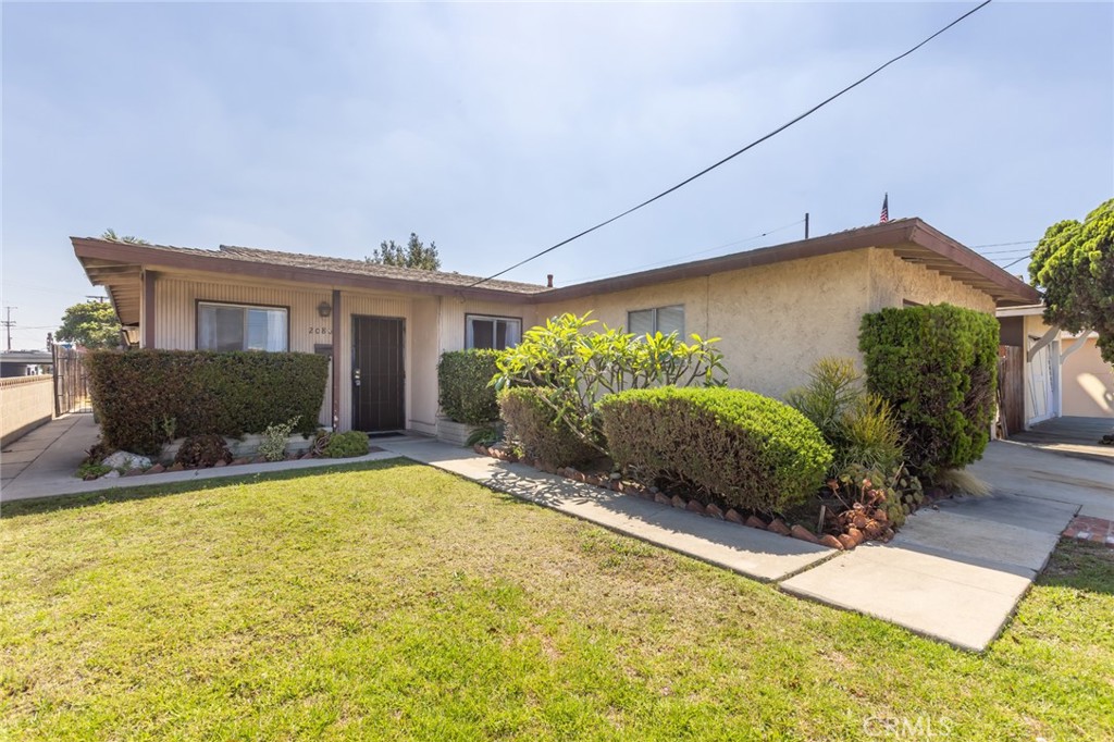 20802 Conradi Avenue