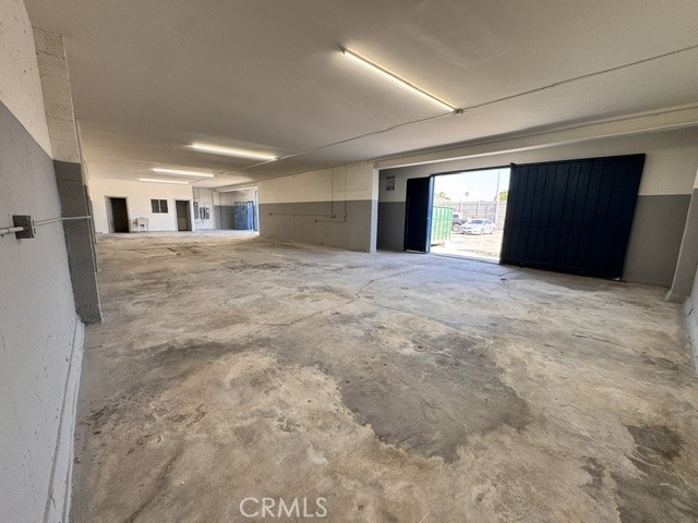 10301 S San Pedro