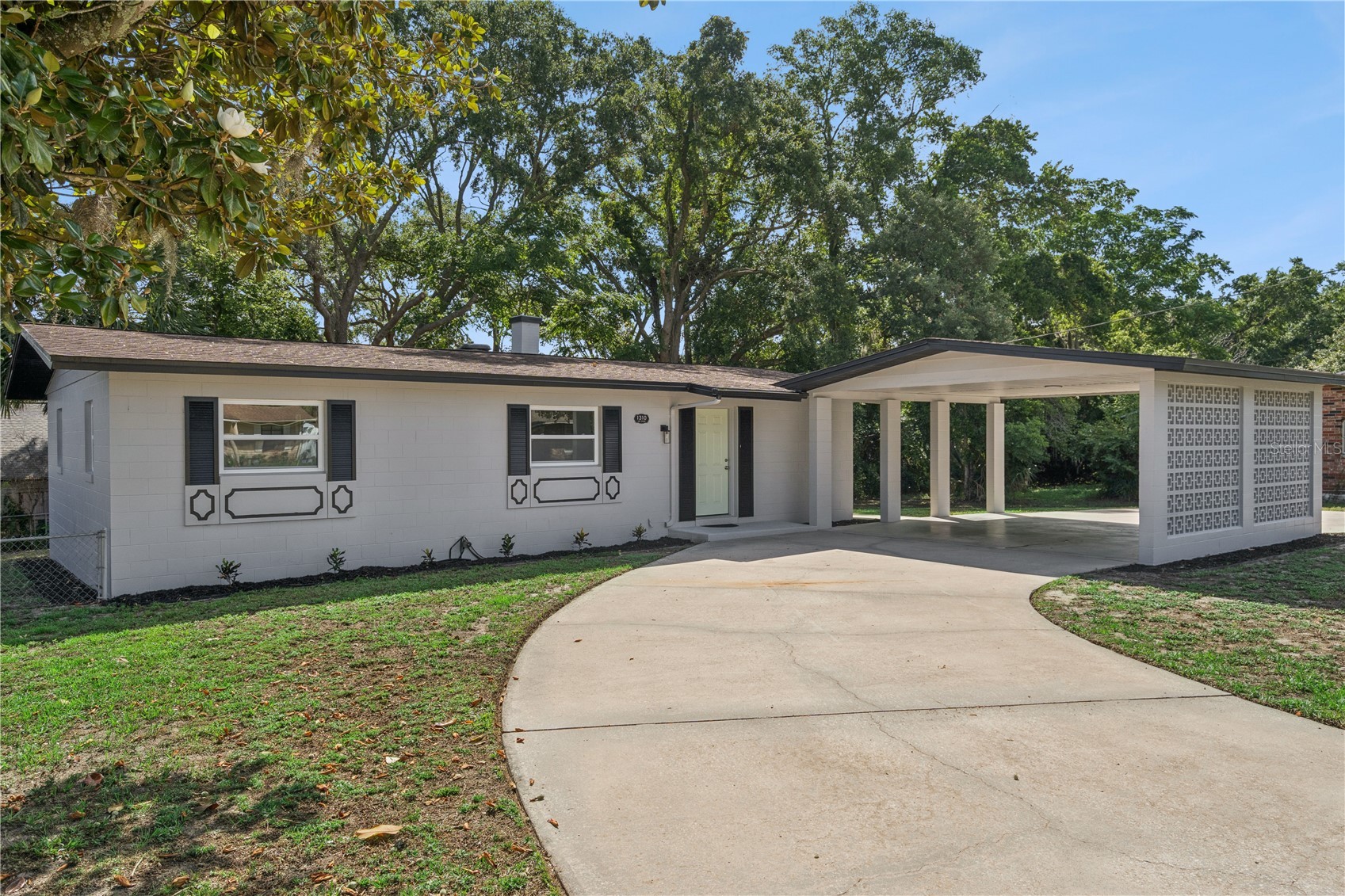1310 LEE COURT