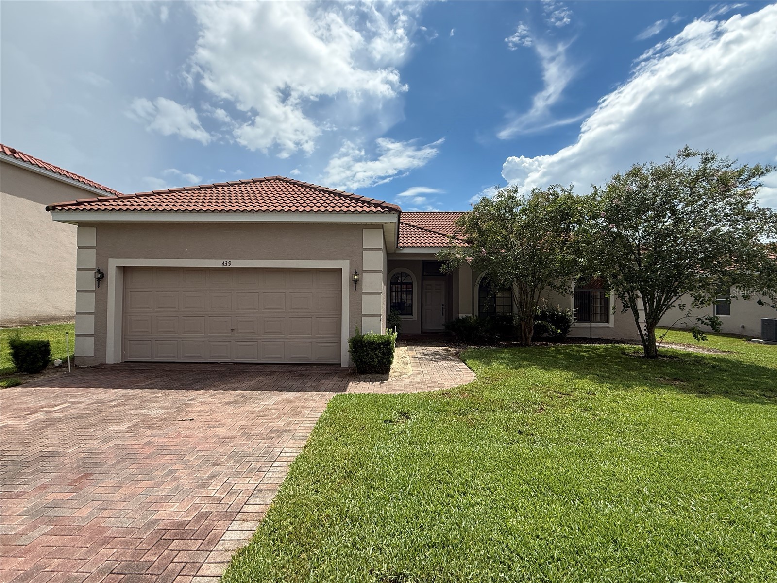 439 CARAWAY DRIVE