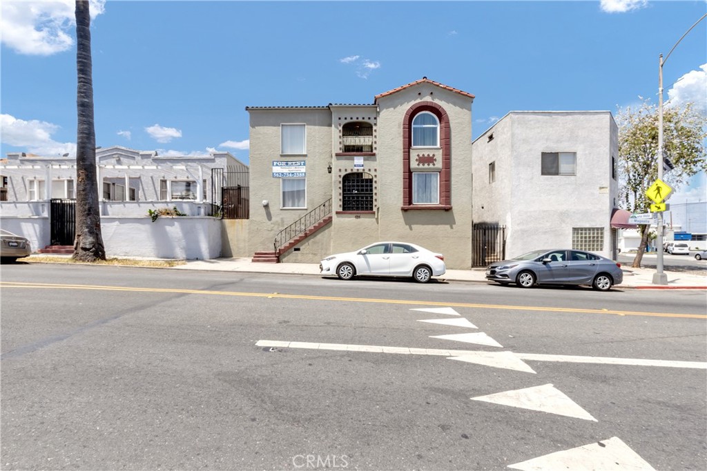 1211 Magnolia Avenue