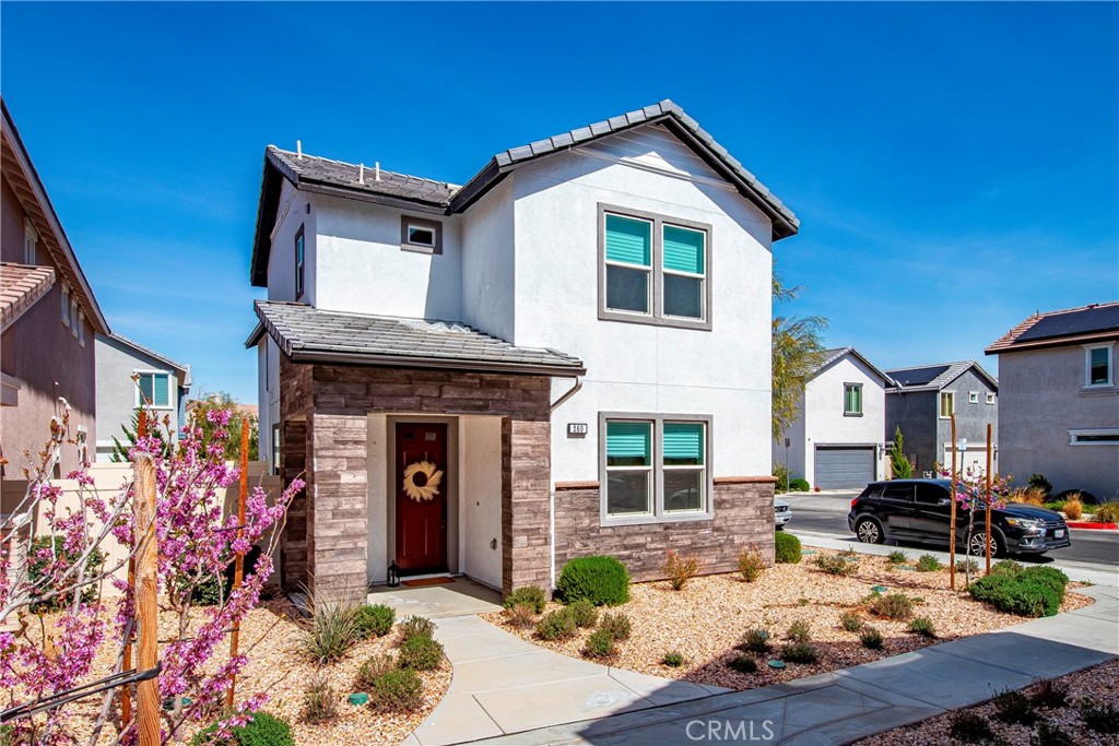 260 Summerville LN