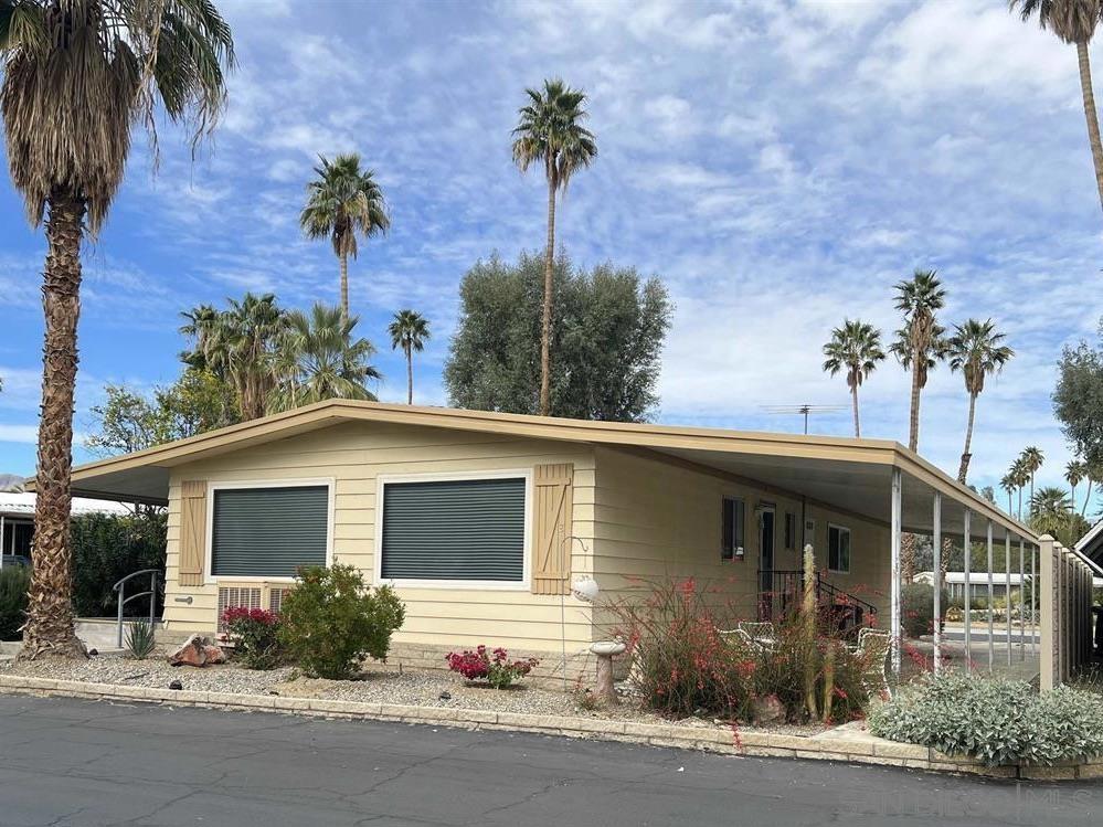 1010 Palm Canyon Dr 84