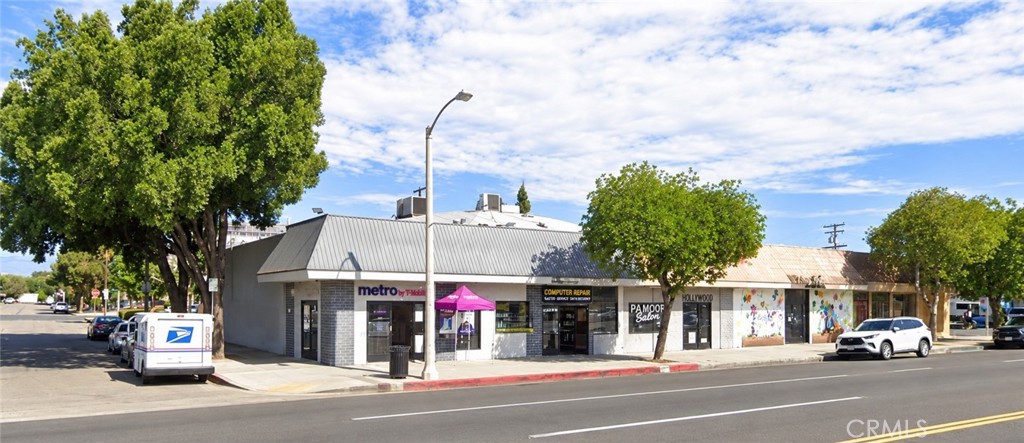 205 E Mission