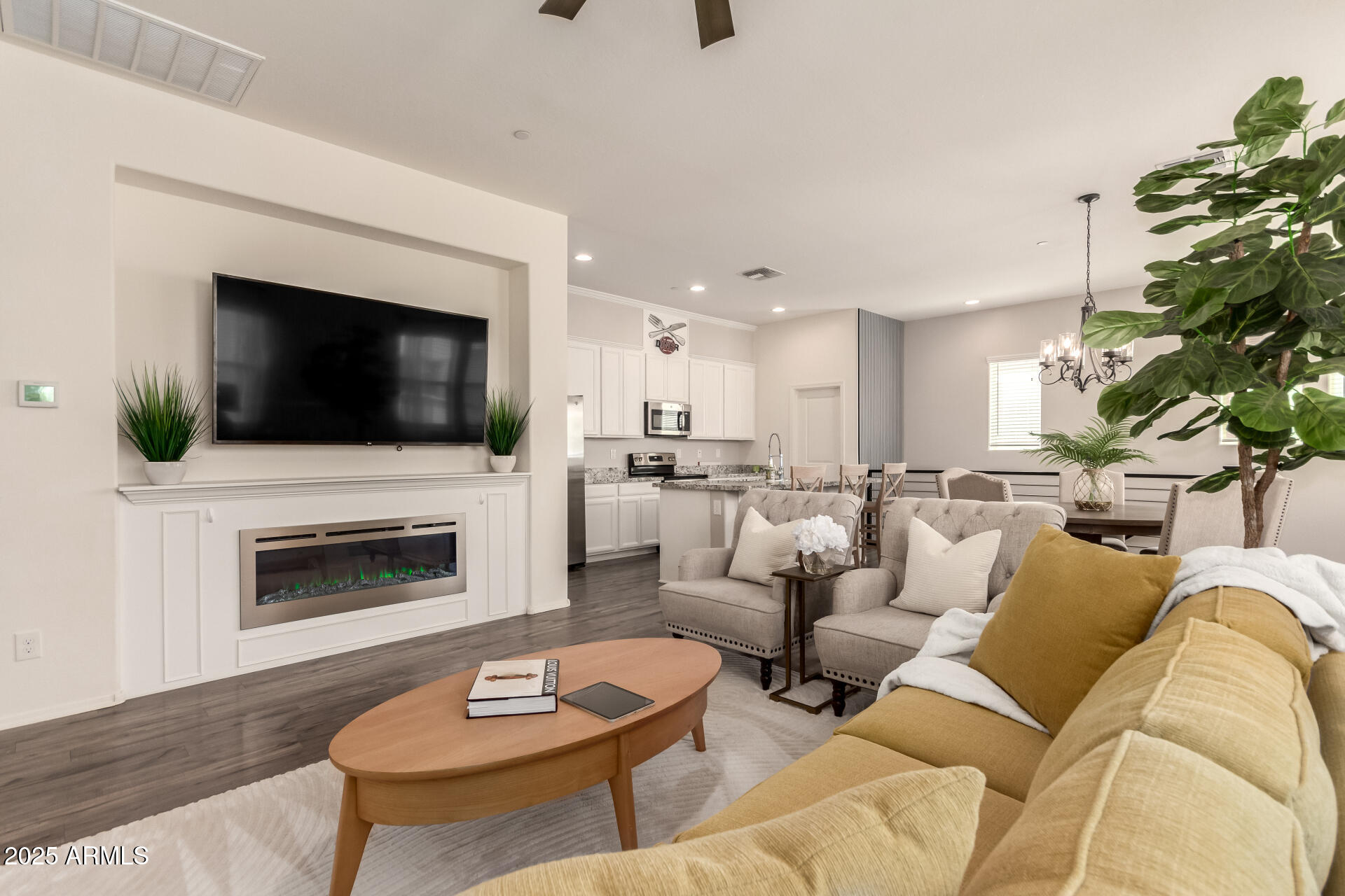 14870 W ENCANTO Boulevard 2138, Goodyear, AZ 85395