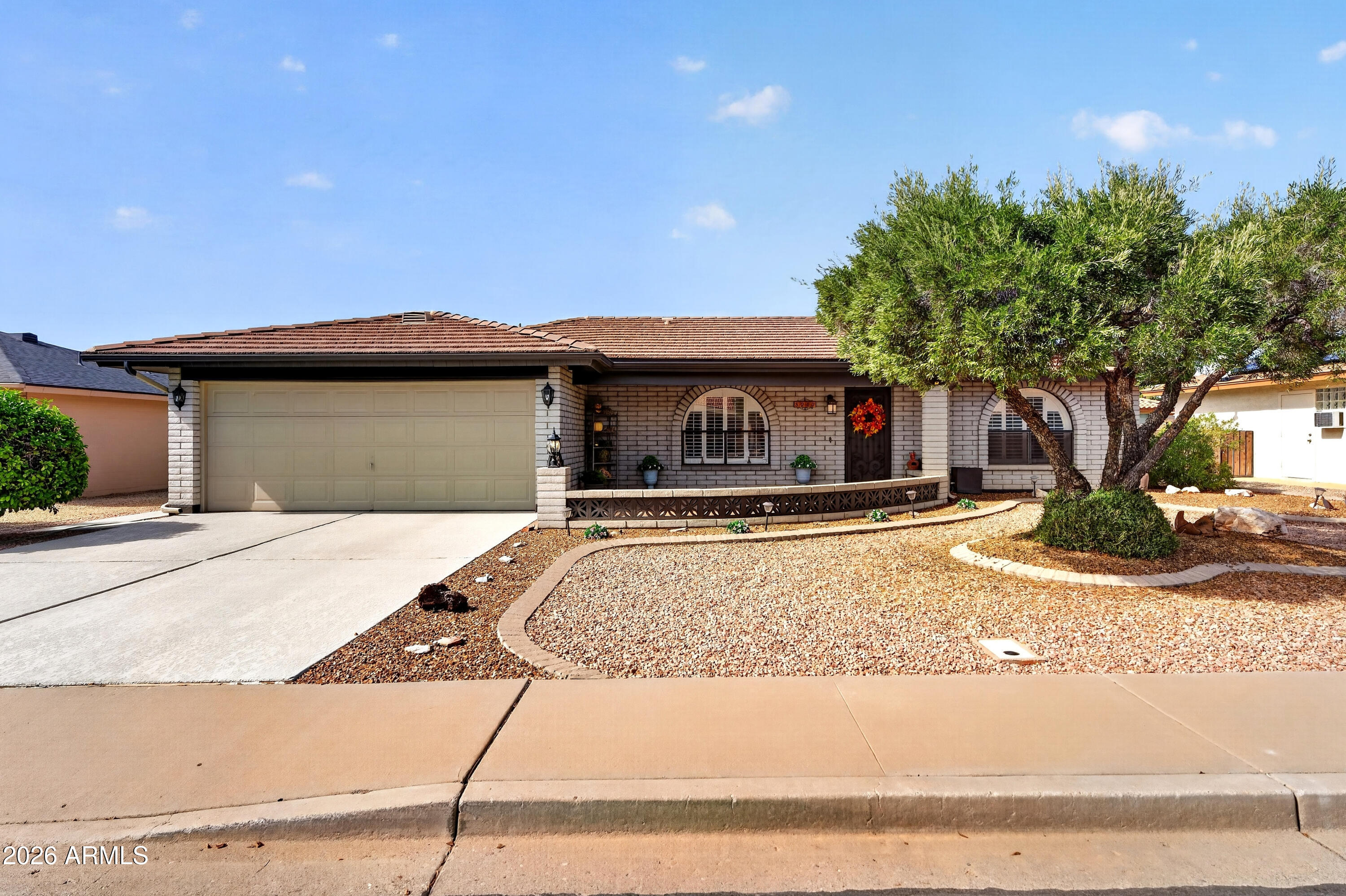 8040 E MESETO Avenue, Mesa, AZ 85209
