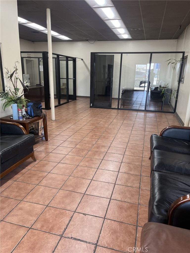 7854 N Sepulveda Boulevard