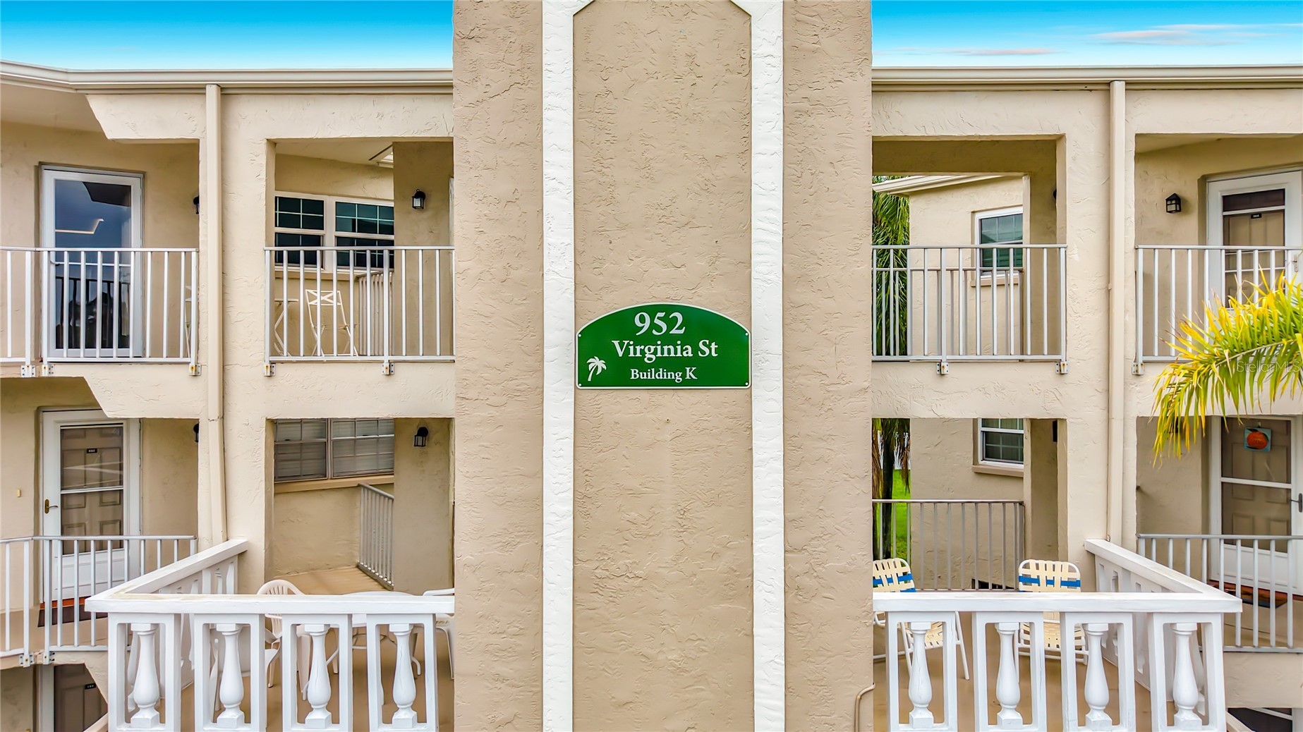 952 VIRGINIA STREET 207