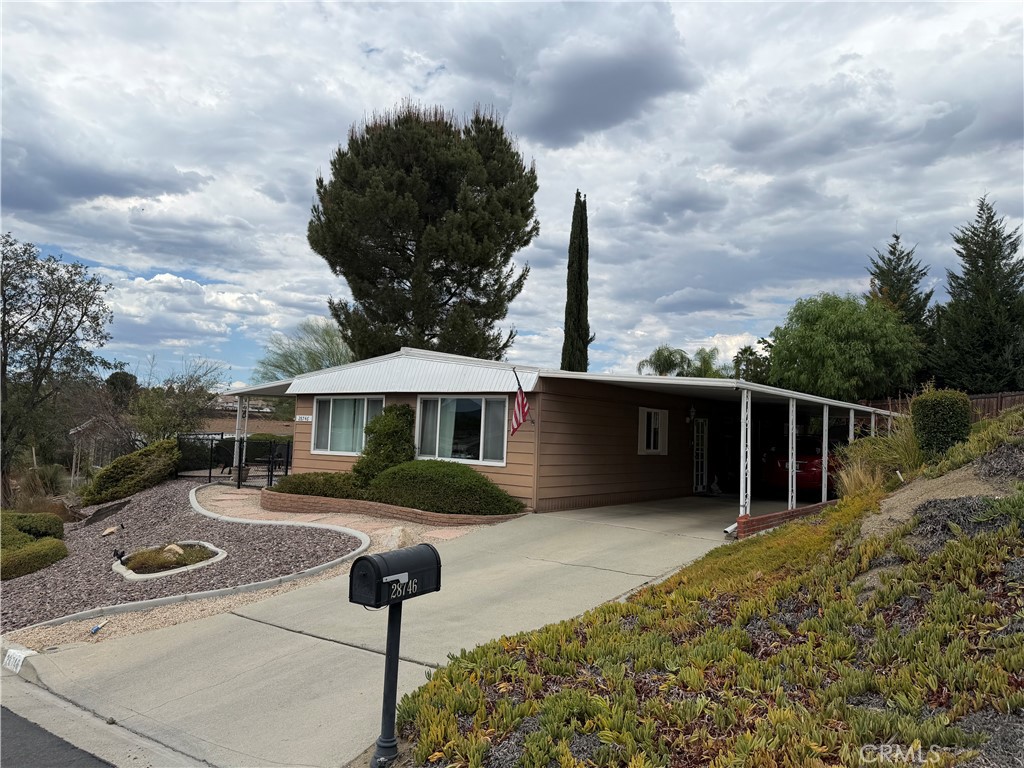 28746 Calle De Escarpado