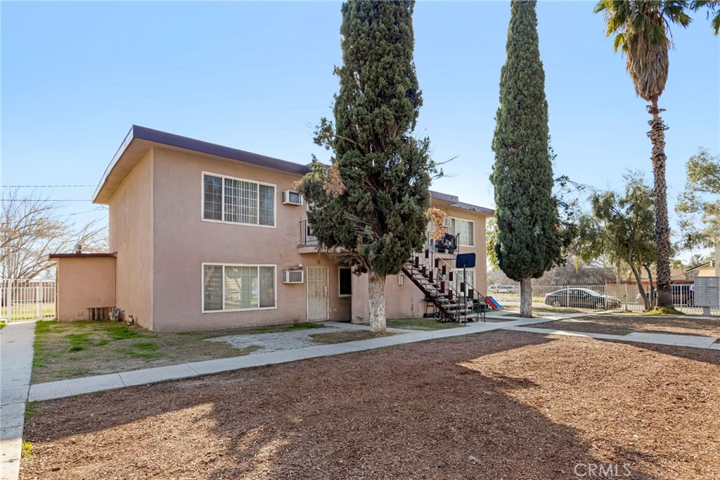 1721 N Fairfax Drive