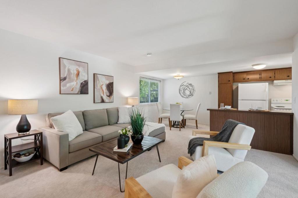 14225 Lora Drive 102