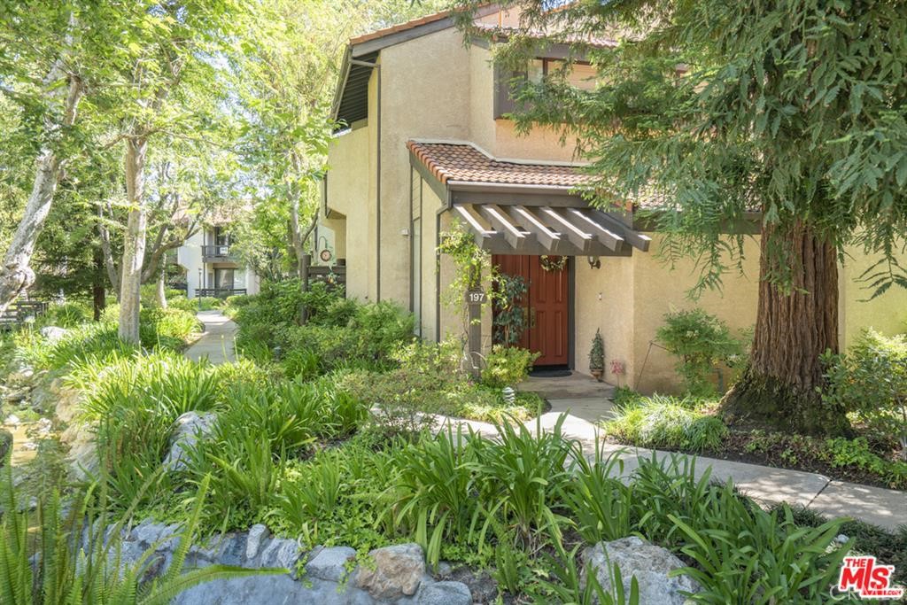 21901 Burbank 197