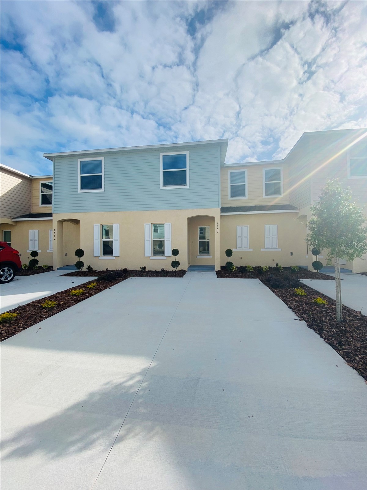 4852 CORAL CASTLE DRIVE