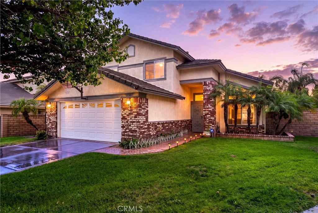 5730 N Yosemite