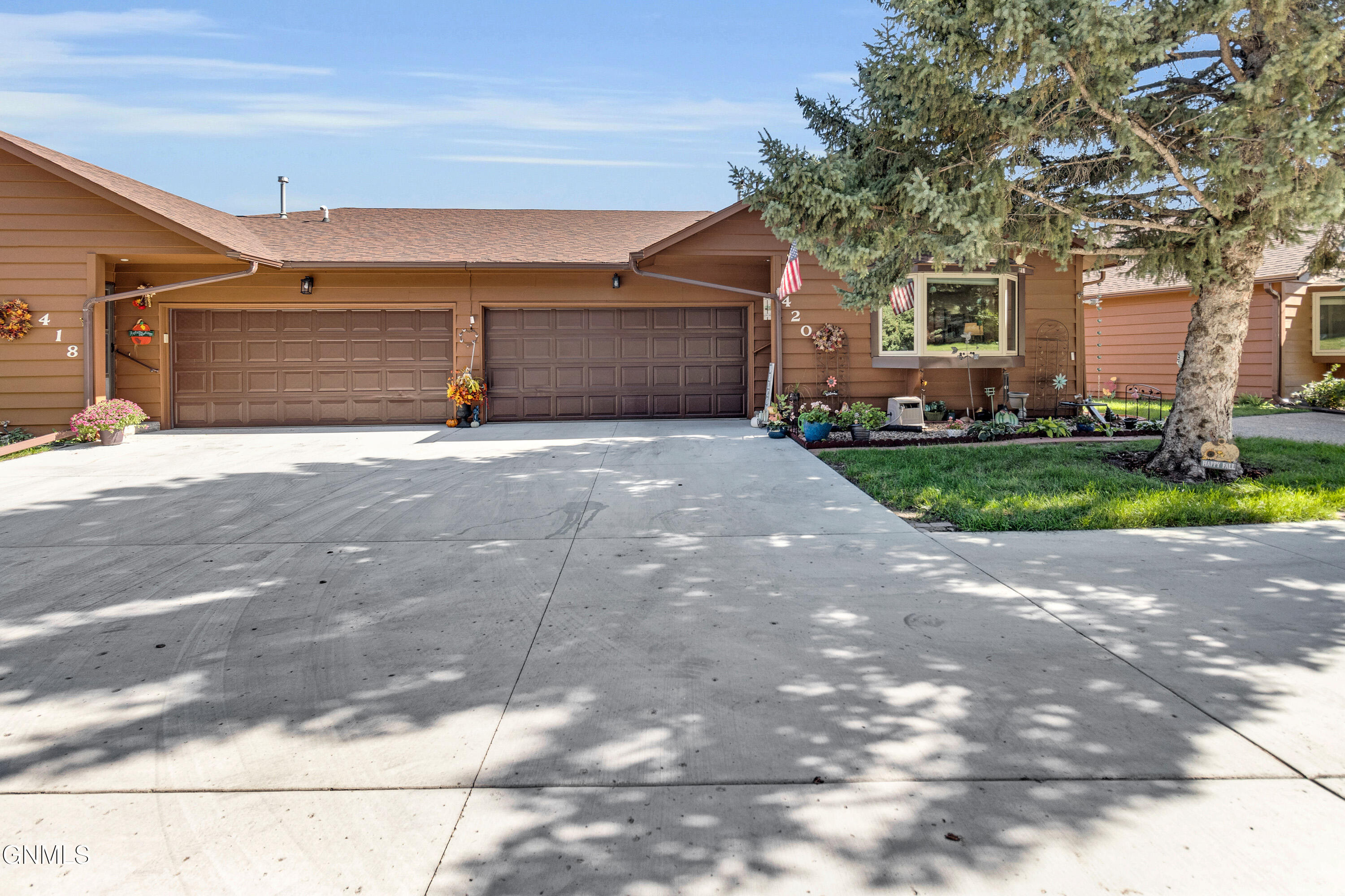 420 E Brandon Drive, Bismarck, ND 58503