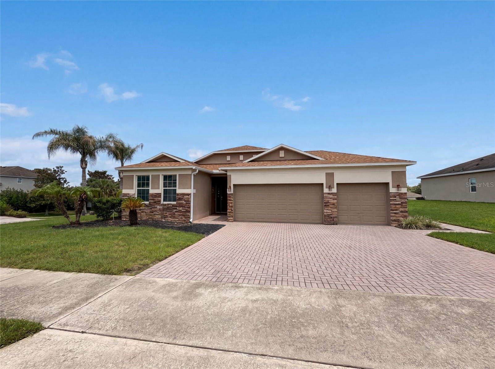 5605 WINDSONG OAK DRIVE
