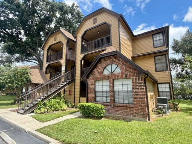 375 LAKE ONTARIO COURT 102