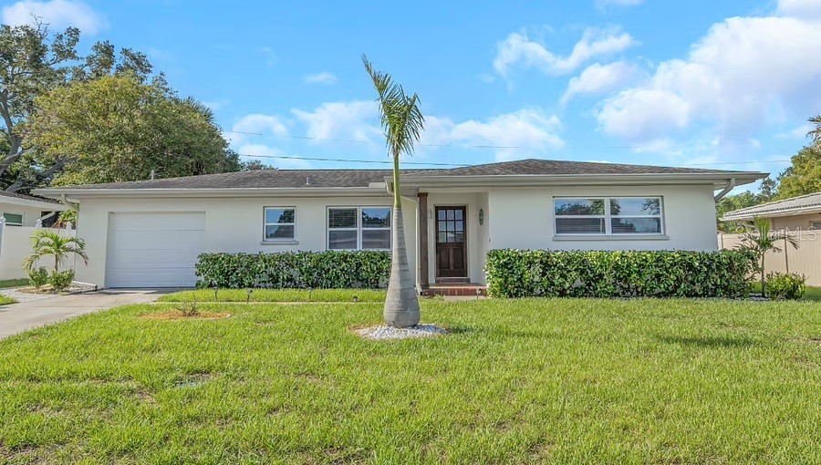 1579 ELIZABETH LANE