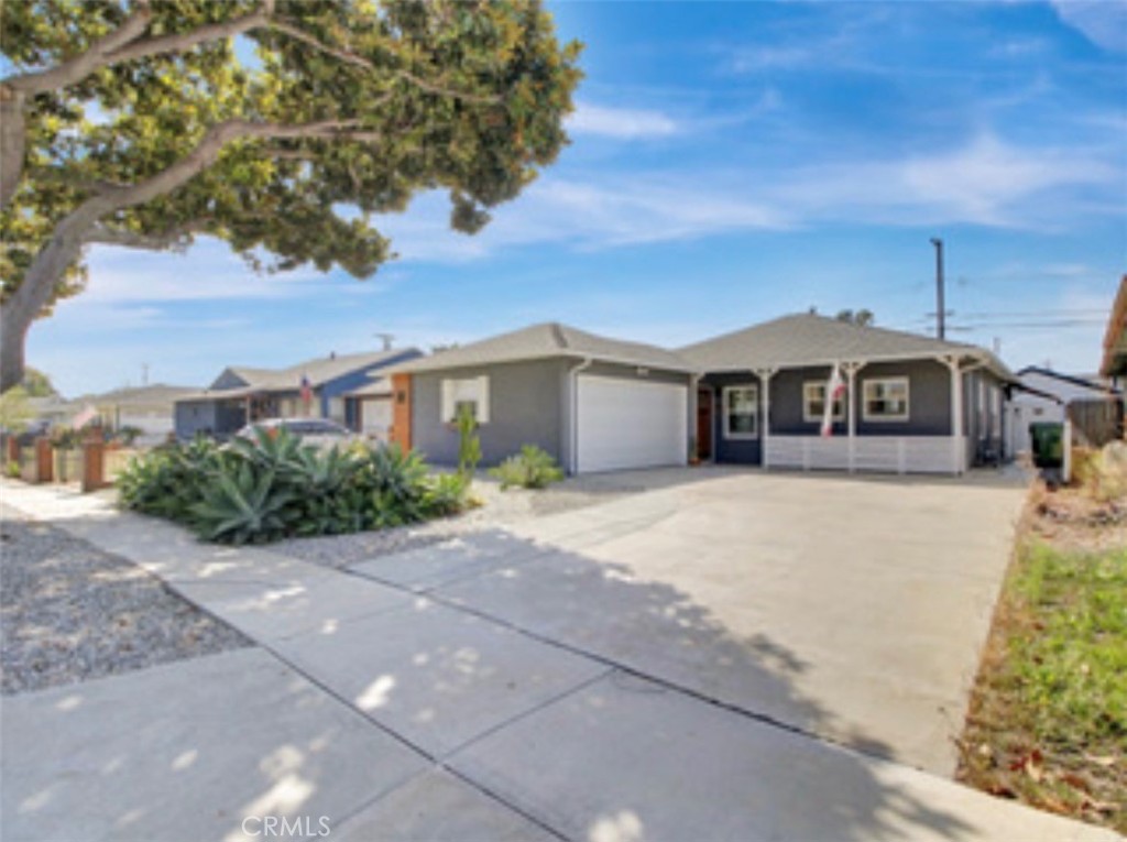 3904 W 147th Place