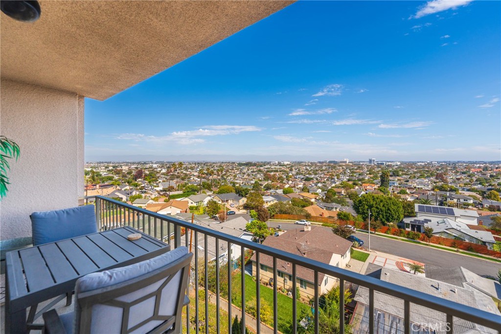 1108 Camino Real 407