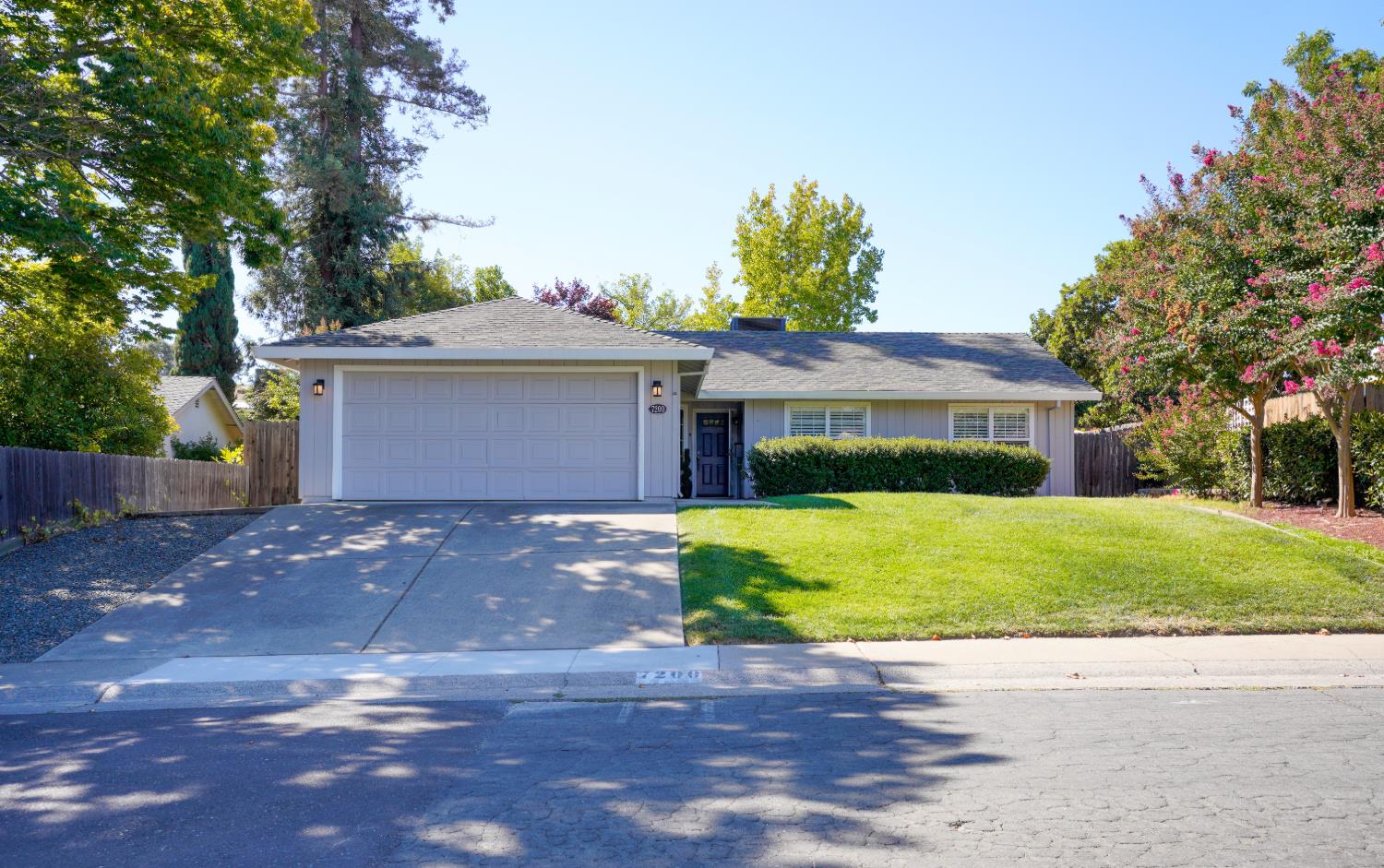 7200 Mary Ann Way, Citrus Heights, CA 95621-6442