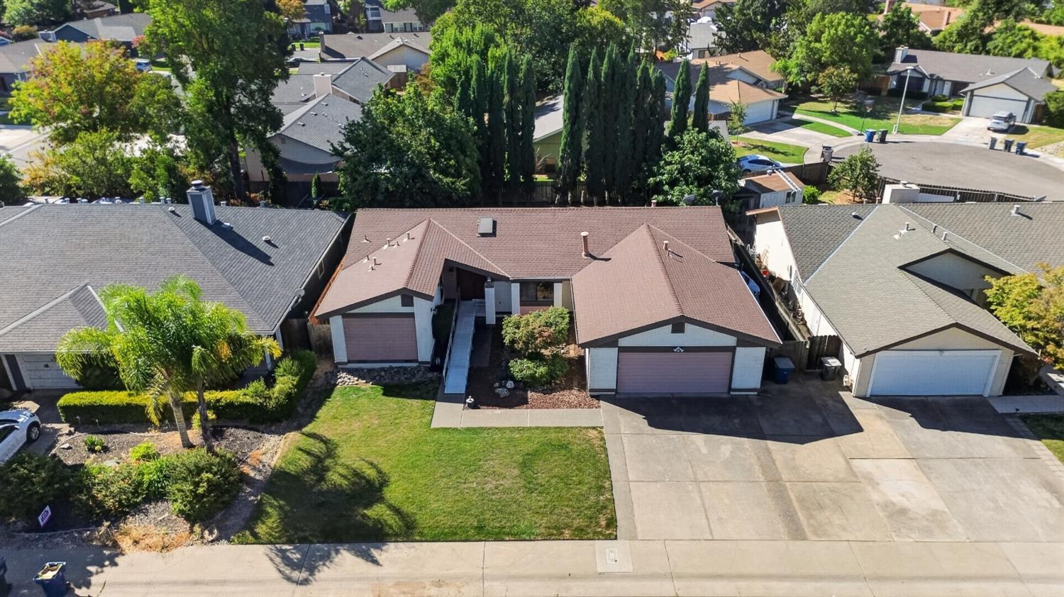 7264 Riverwind Way, Sacramento, CA 95831
