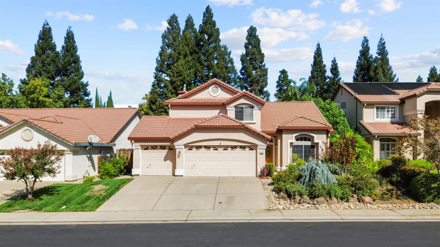 1320 Avenida Alvarado, Roseville, CA 95747-6705
