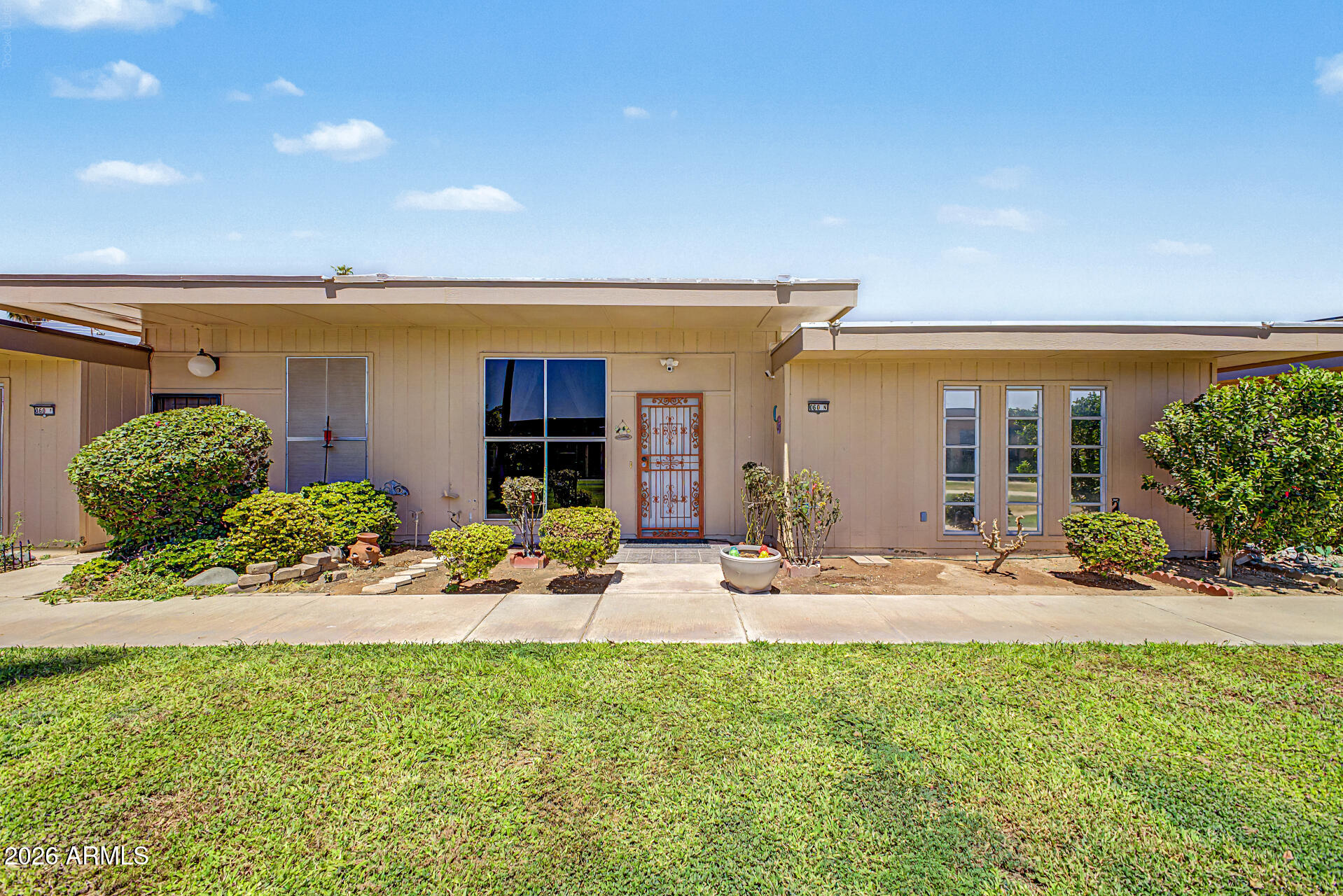 10060 W ROYAL OAK Road N, Sun City, AZ 85351