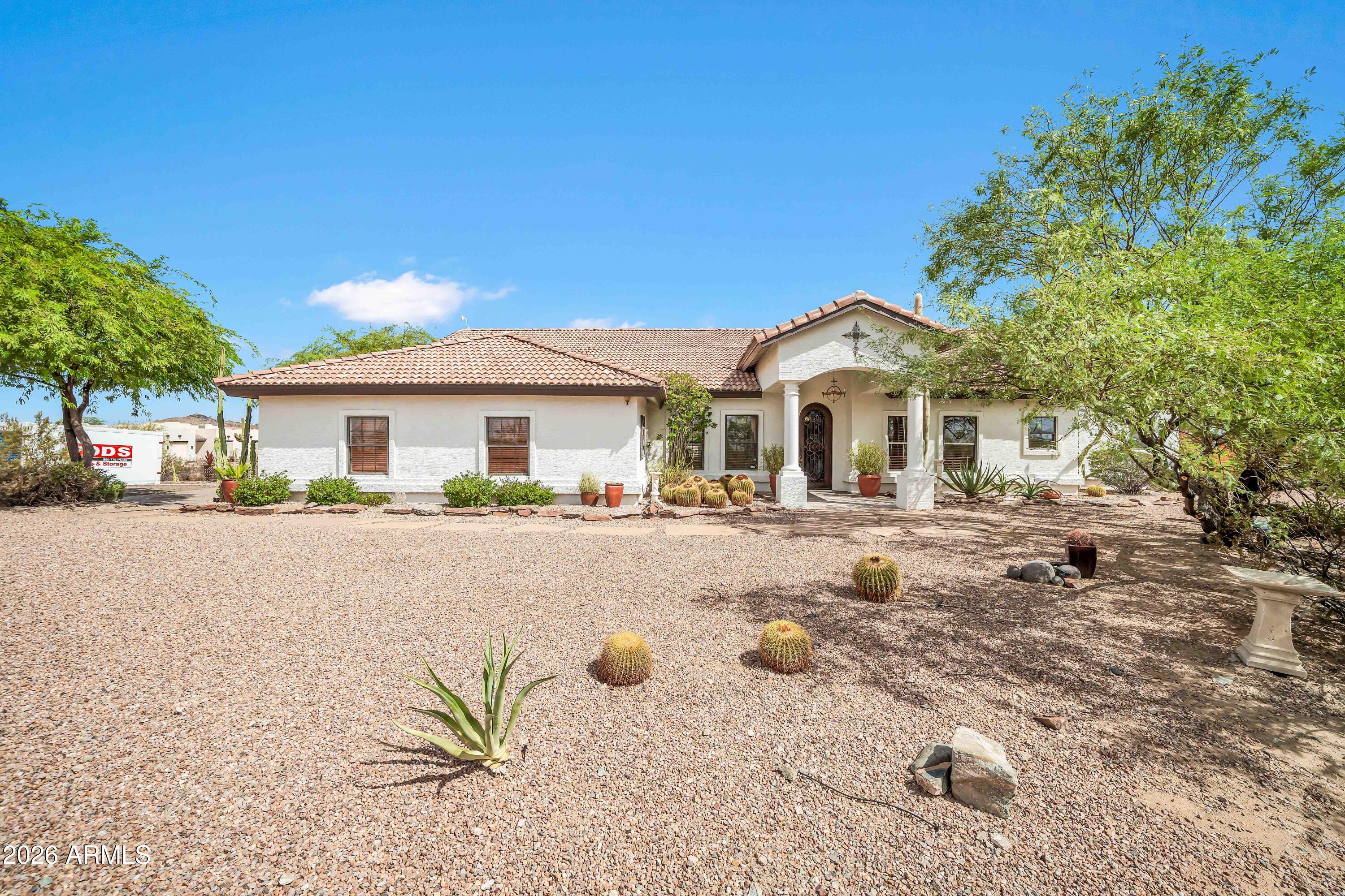 258 W YEARLING Road, Phoenix, AZ 85085