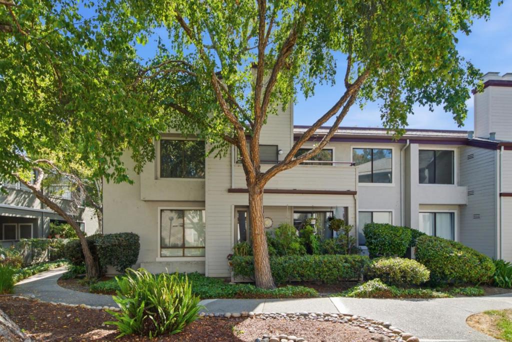 6386 Buena Vista Drive B
