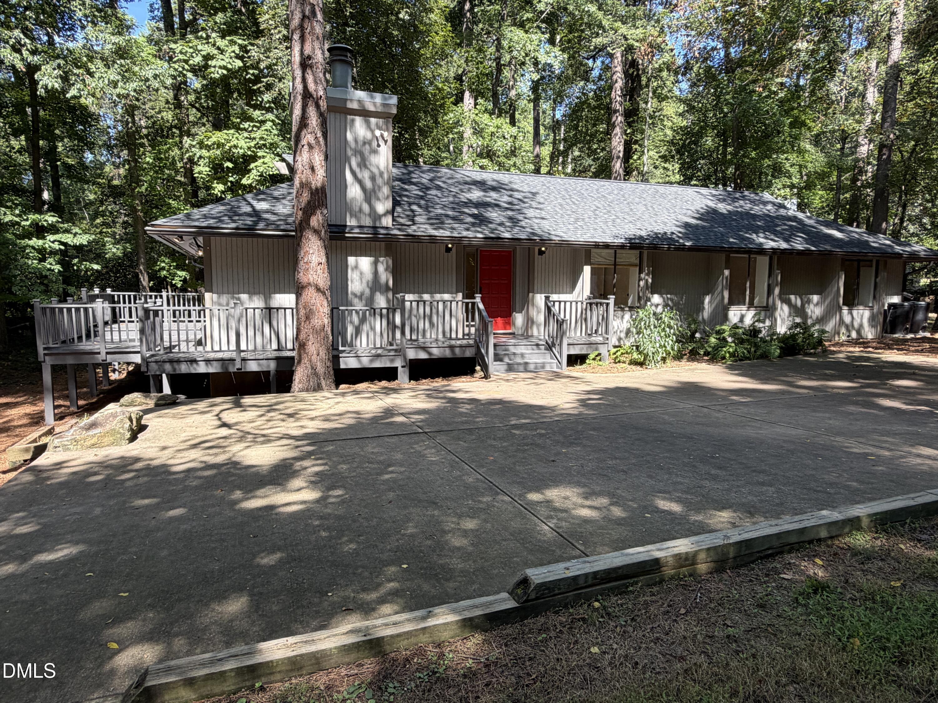 141 Dixie Drive, Chapel Hill, NC 27514