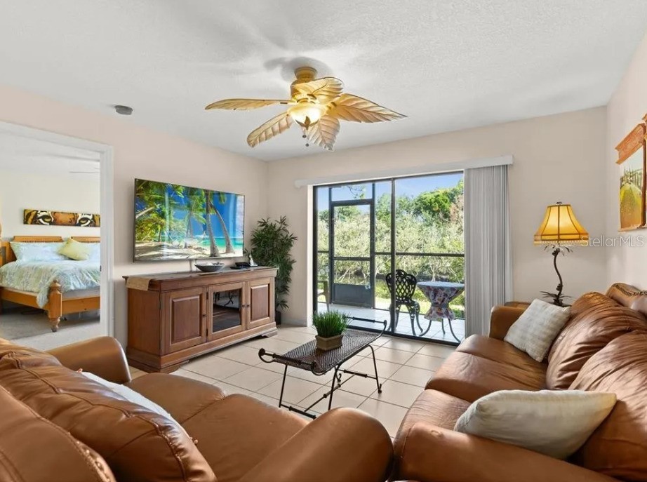 1669 SEASCAPE CIRCLE 1669