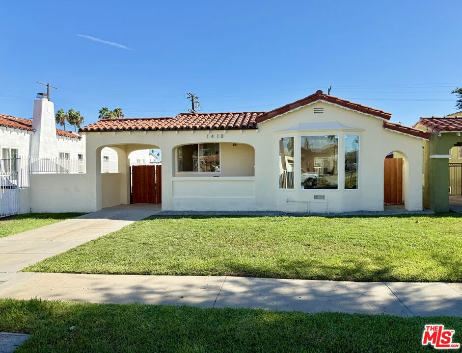 1418 W 93rd Street
