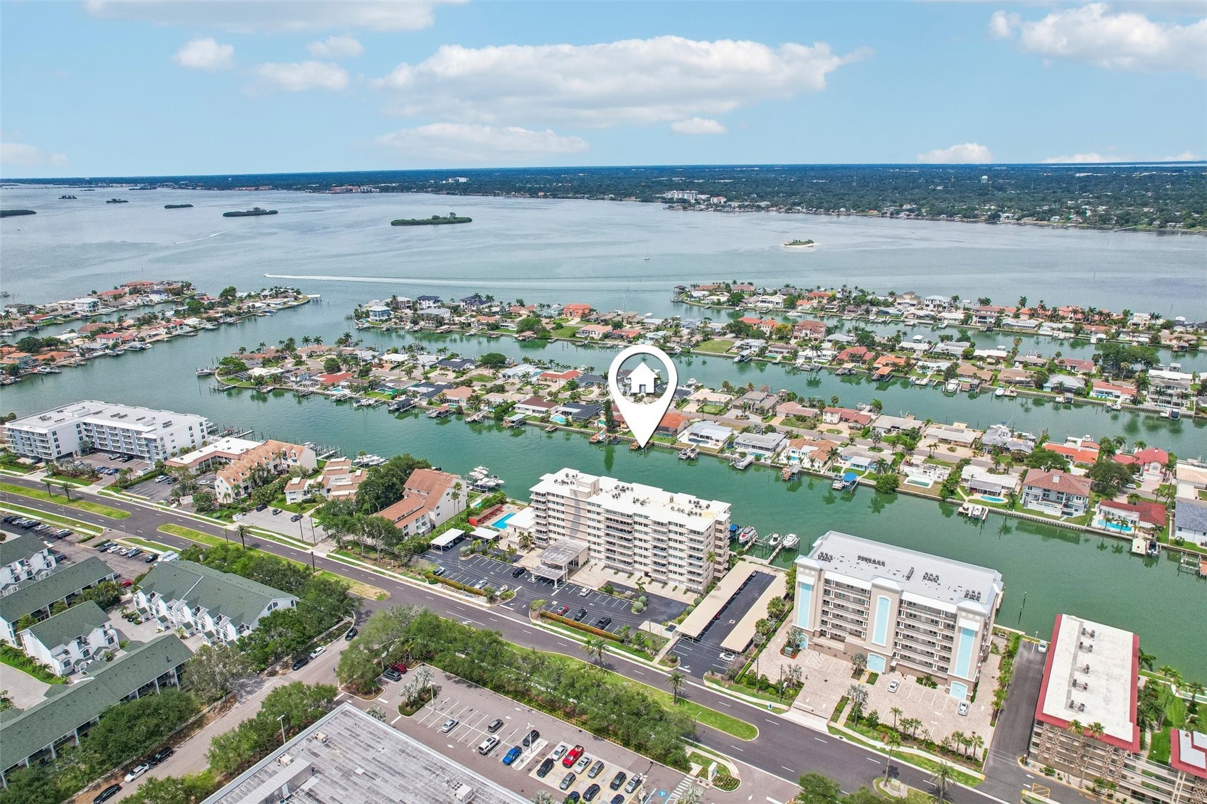 223 ISLAND WAY 4C