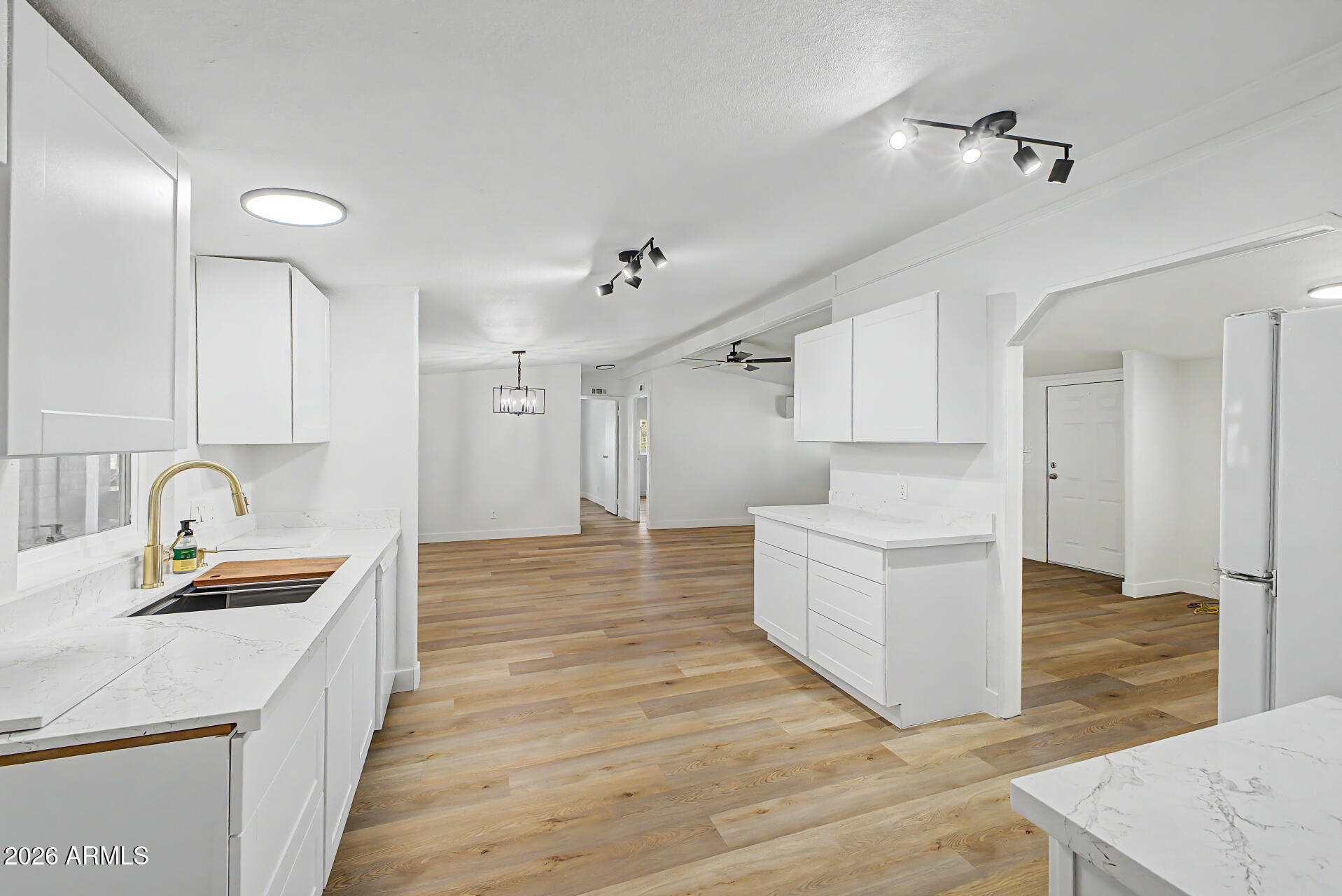 4335 E FREMONT Street, Phoenix, AZ 85042