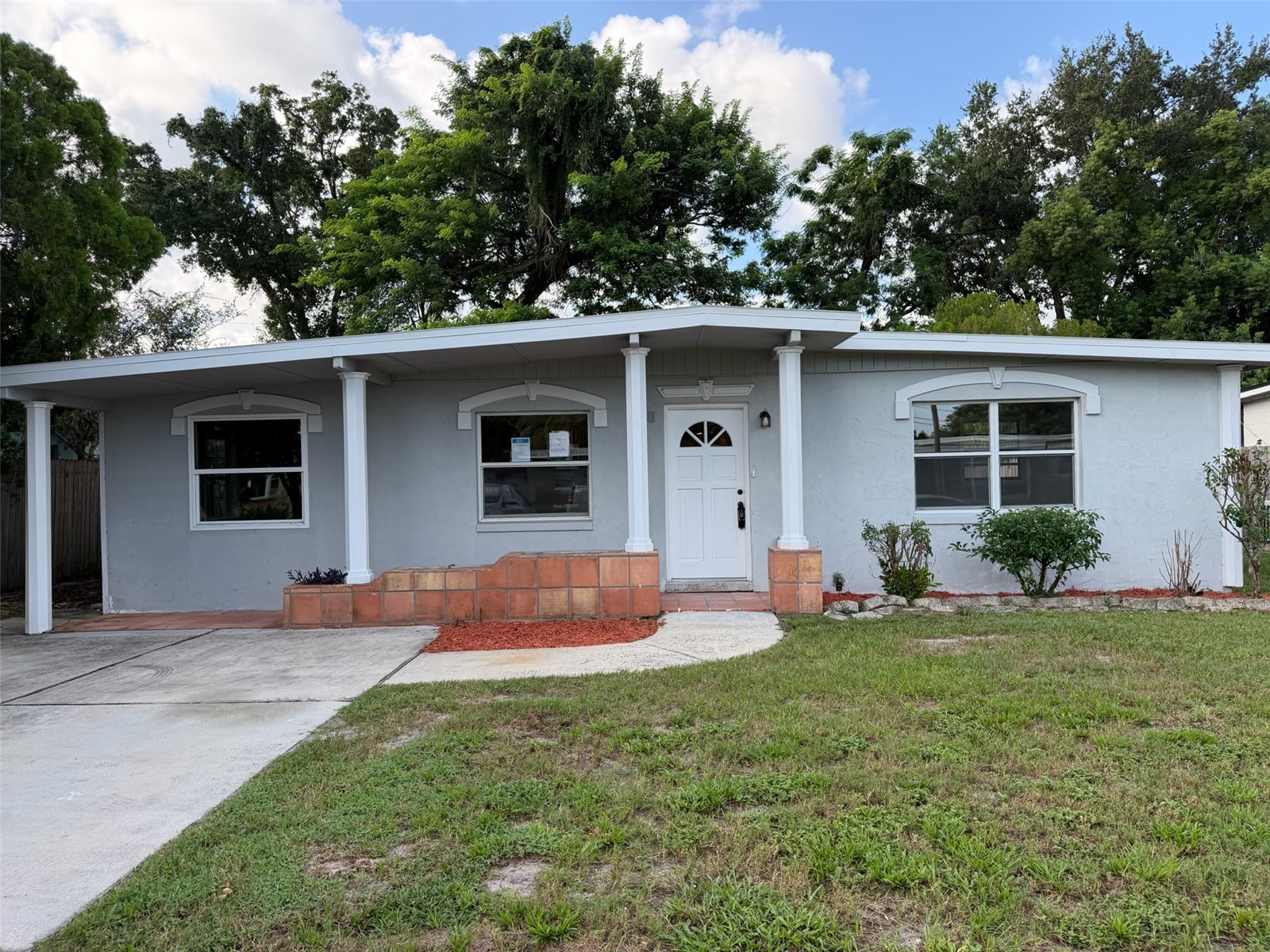 2136 LINDEN ROAD