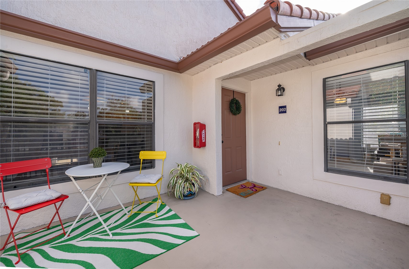 520 VIA VERONA LANE 203