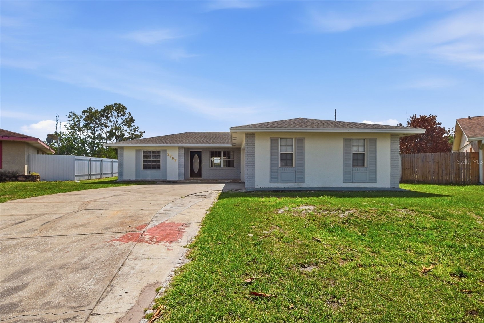 2762 MYAKKA DRIVE