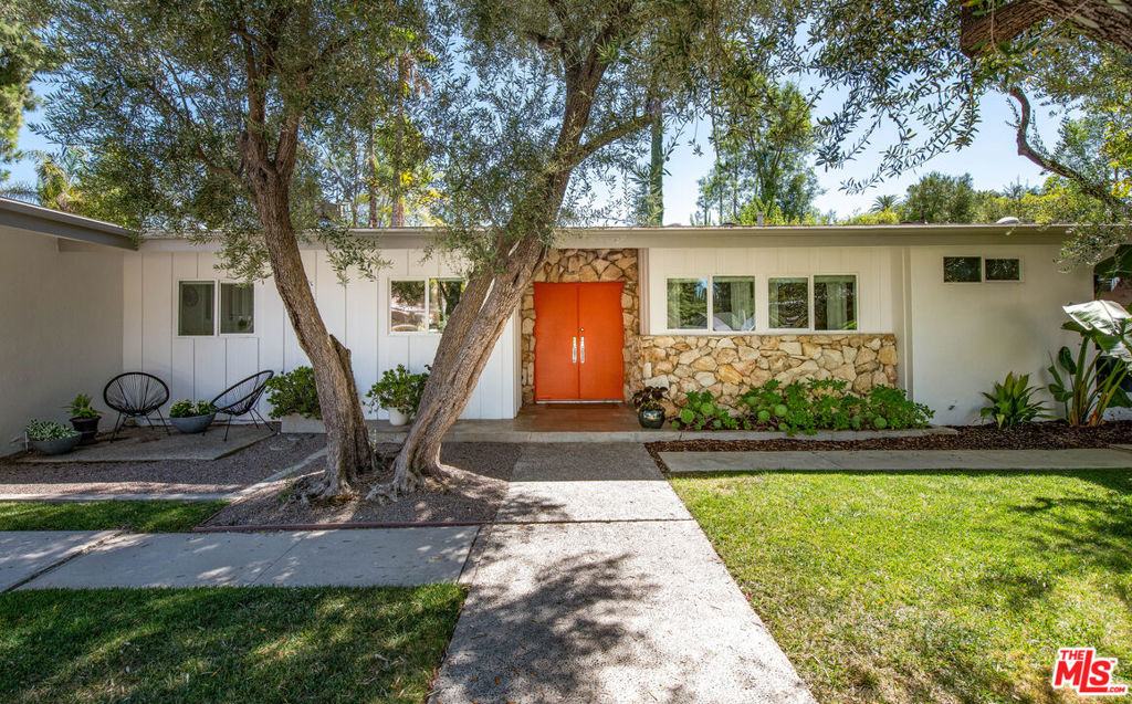 4509 Caminito Place