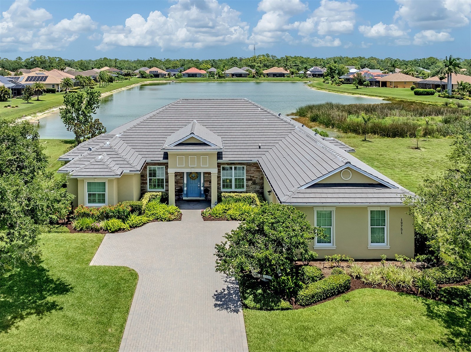 19751 COBBLESTONE CIRCLE