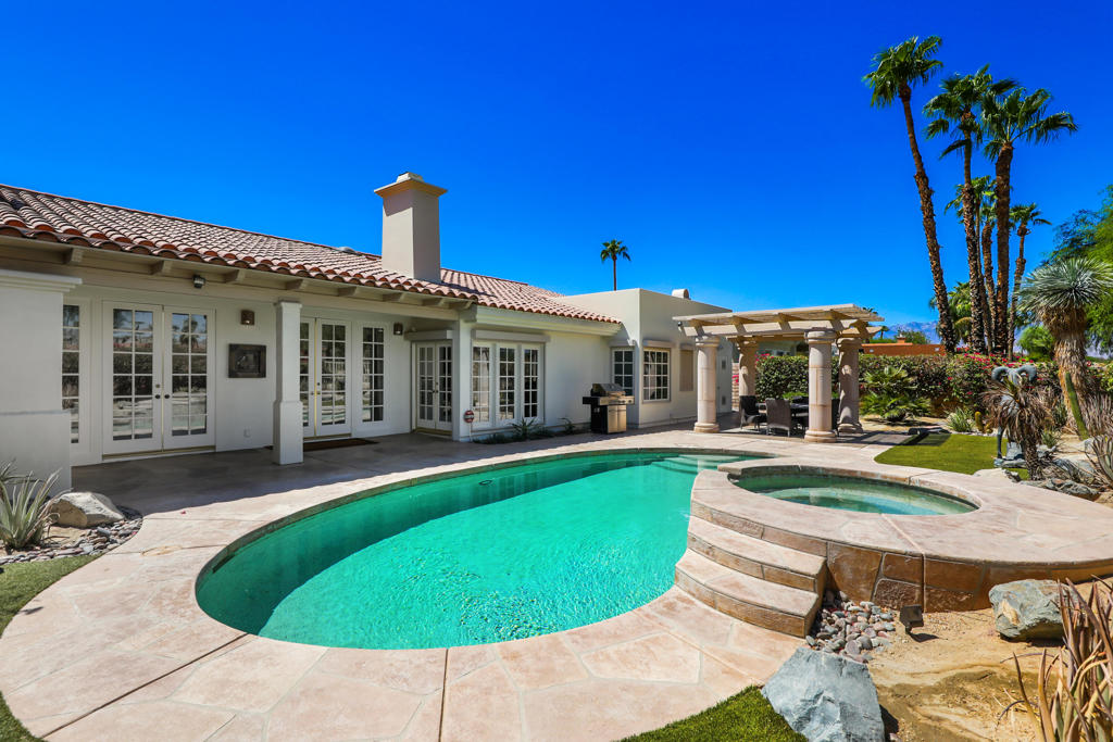 38800 Desert Mirage Drive