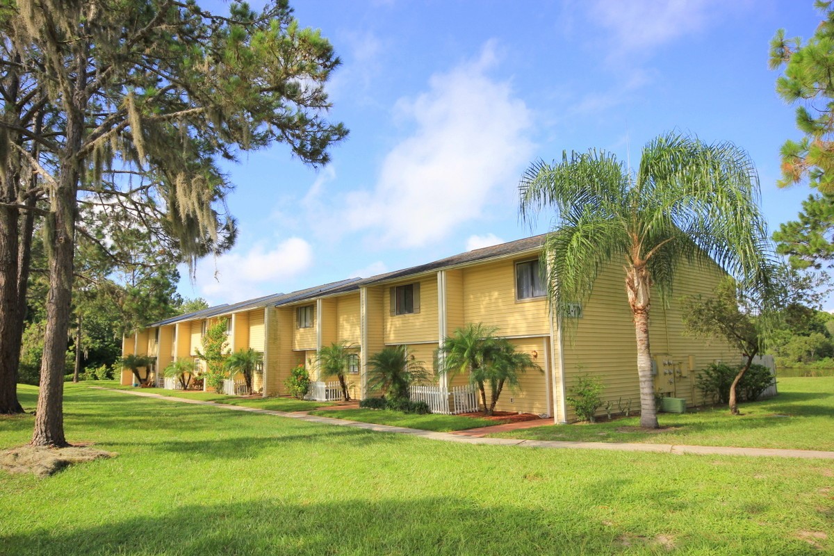 22640 WATERSEDGE BOULEVARD 64