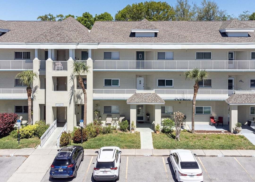 2210 UTOPIAN DRIVE E 214