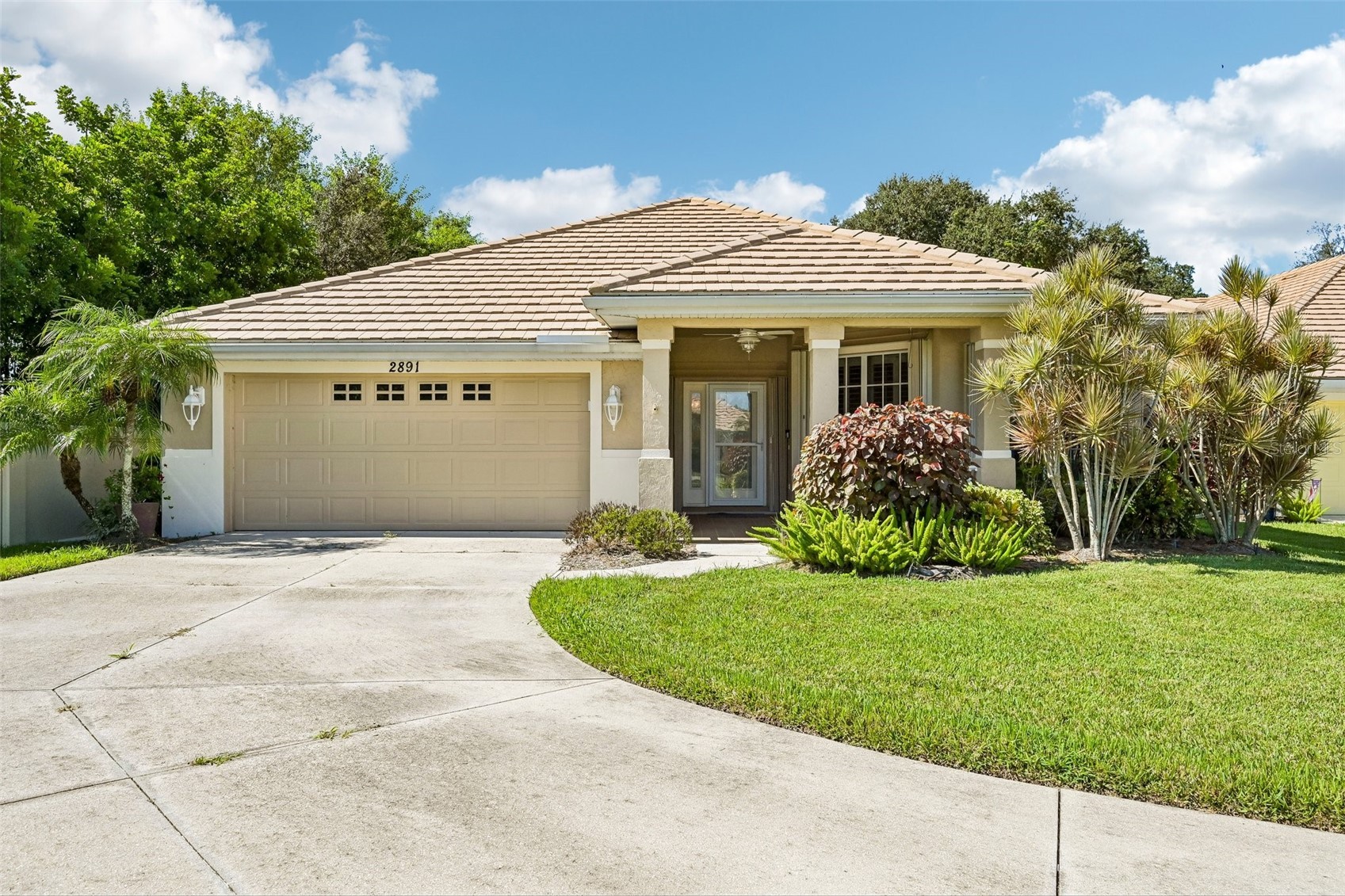 2891 WHISPERING PINE LANE